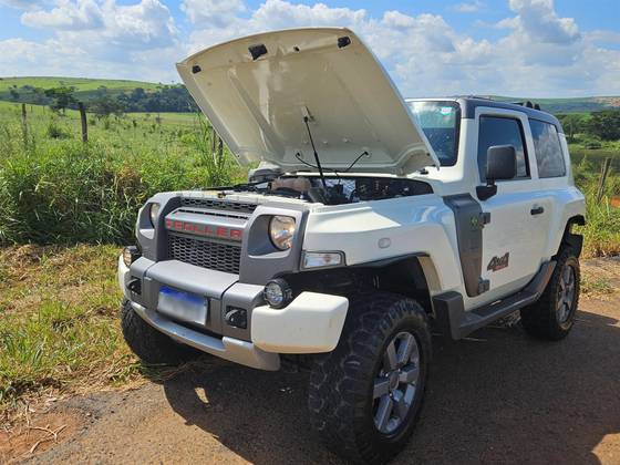 TROLLER T4 3.2 XLT 4X4 20V TURBO INTERCOOLER DIESEL 2P MANUAL